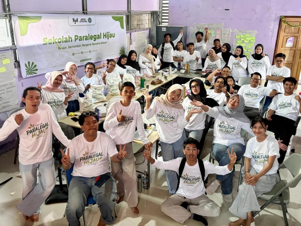 Sekolah Paralegal Hijau : Membangun Kader Muda untuk Keadilan Sosial-Ekologis di Sulawesi Tengah